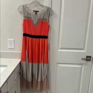 Colorful Sleeveless Pleated Dress